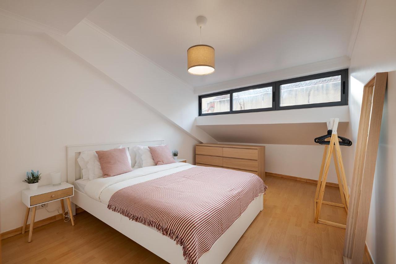 Central Gem IV - Lisbon Trendy Santos District With Dedicated Workspace Buitenkant foto